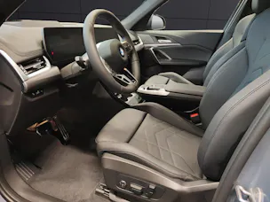 BMW X1 23d xDrive paddles