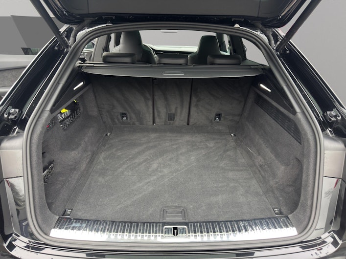 image du véhicule AUDI RSQ8