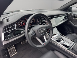 Vehicle image AUDI RS Q8 4.0 V8 TFSI quattro T-Tronic