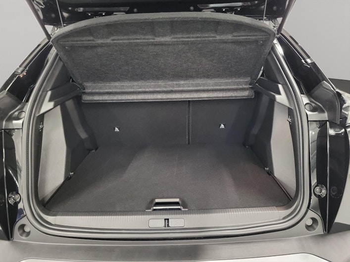 Vehicle image PEUGEOT 2008