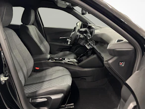 https://vehicle.imgix.net/4089369/ce7cf803-9af7-46ea-879d-cc6070991ba5.jpg