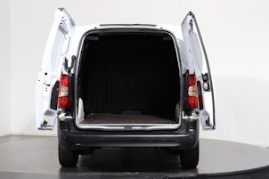 Vehicle image CITROEN Berlingo XL erhöhte Nutzlast 1.5 BlueHDi 100 S/S
