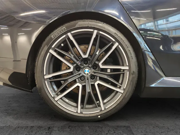 BMW M5 xDrive Touring