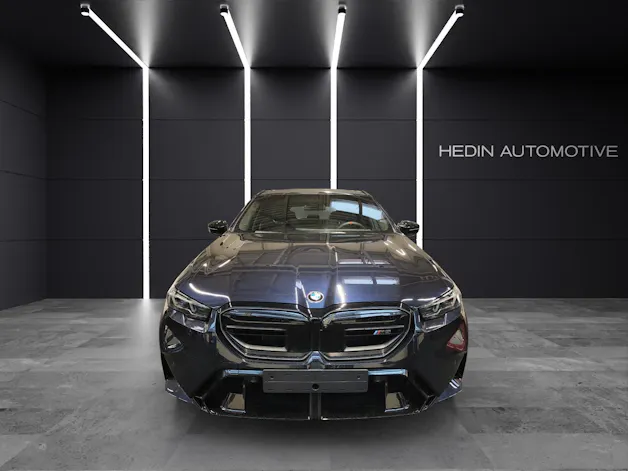 BMW M5 xDrive Touring