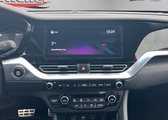 Vehicle image 14 Vehicle image 14