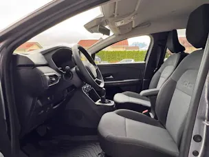Dacia Jogger Extreme+ hybrid 140 7-Plätzer