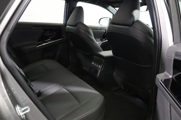 Vehicle image 6 Vehicle image 6