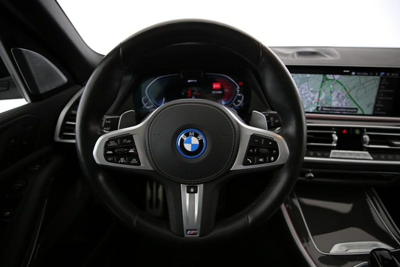 Vehicle image BMW X5