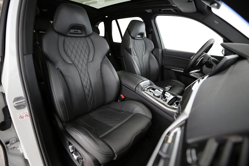 Vehicle image BMW X5