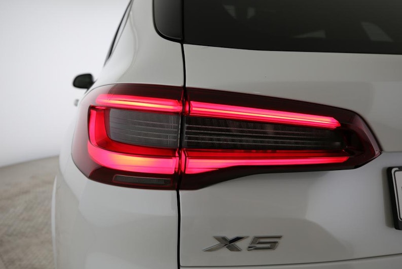 Vehicle image BMW X5