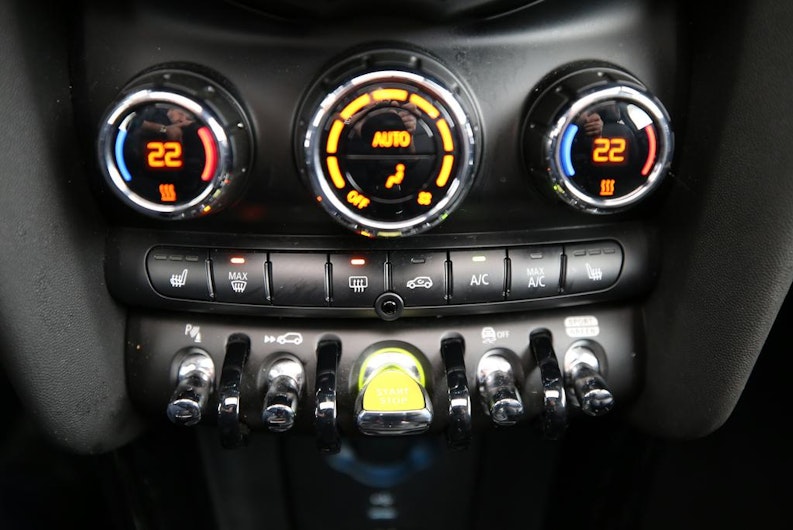 Vehicle image MINI MINI