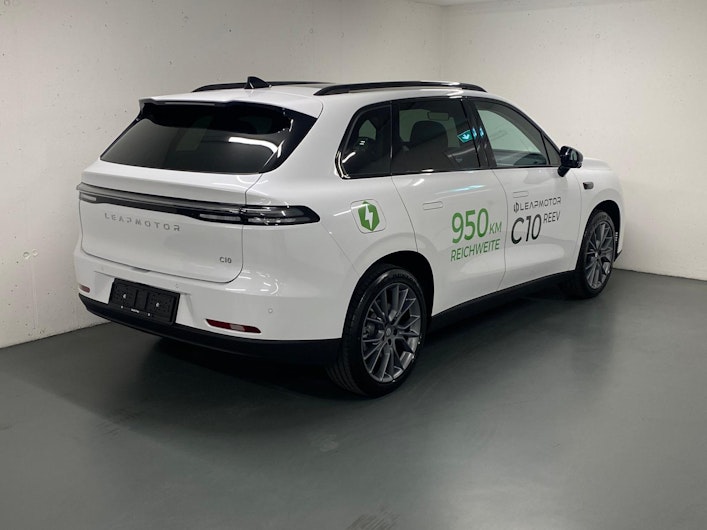 Vehicle image LEAPMOTOR C10