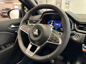 https://vehicle.imgix.net/4089577/f619975e-0ec4-437c-ba06-bdd710c502bc.jpg