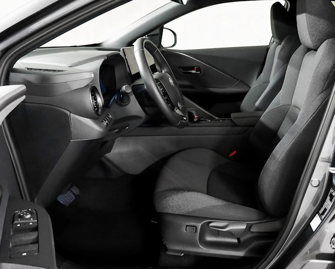 Vehicle image TOYOTA C-HR