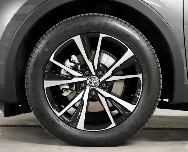 Toyota C-HR 2.0 PHEV Swiss Edition