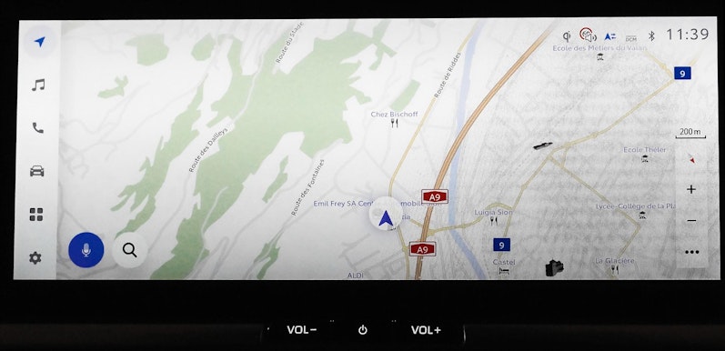 Vehicle image TOYOTA C-HR