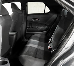 Vehicle image TOYOTA C-HR 2.0 PHEV Swiss Edition