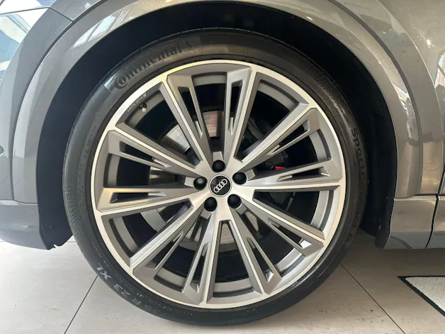 Audi SQ8 4.0 V8 TFSI quattro T-Tronic