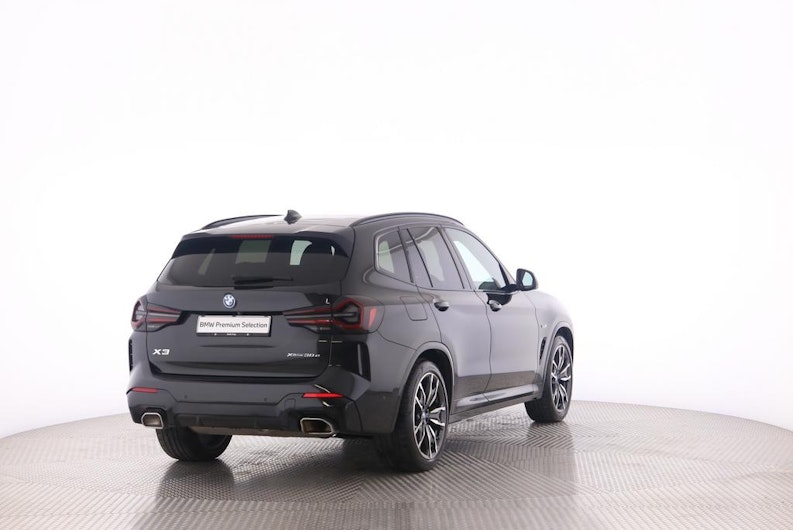 Vehicle image BMW X3