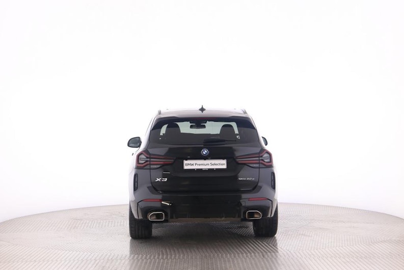 Vehicle image BMW X3