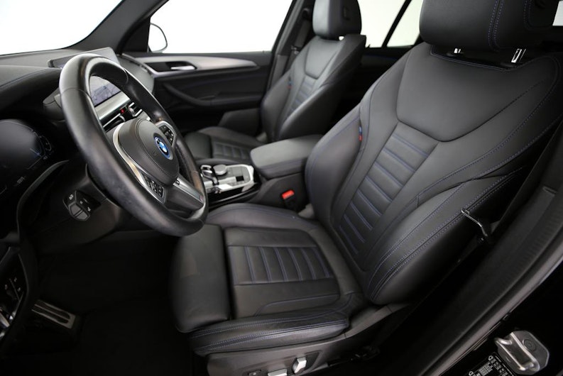 Vehicle image BMW X3