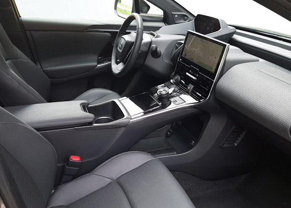 Vehicle image 14 Vehicle image 14