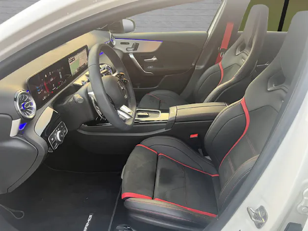 Mercedes-Benz A 35 AMG 4matic