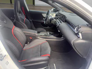 MERCEDES-BENZ A 35 AMG 4matic