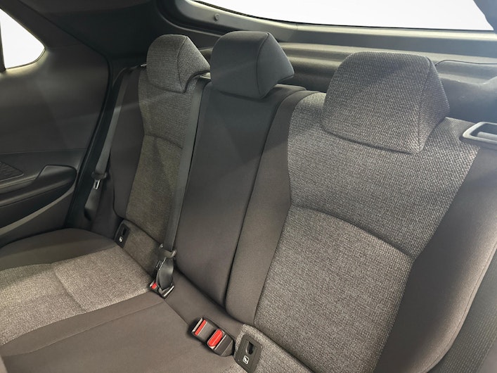 Vehicle image TOYOTA C-HR