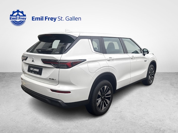 Vehicle image MITSUBISHI OUTLANDER