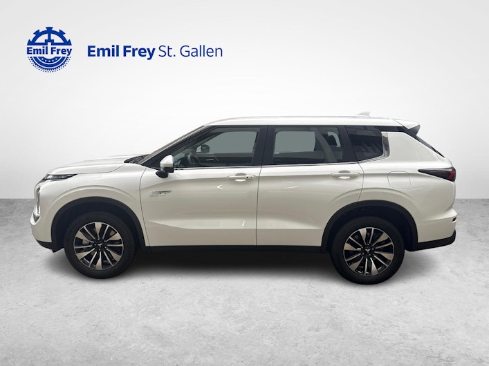 Vehicle image MITSUBISHI OUTLANDER