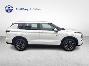 Vehicle image MITSUBISHI Outlander 2.4 PHEV Inform 4x4