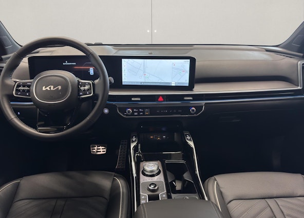 Vehicle image 10 Vehicle image 10