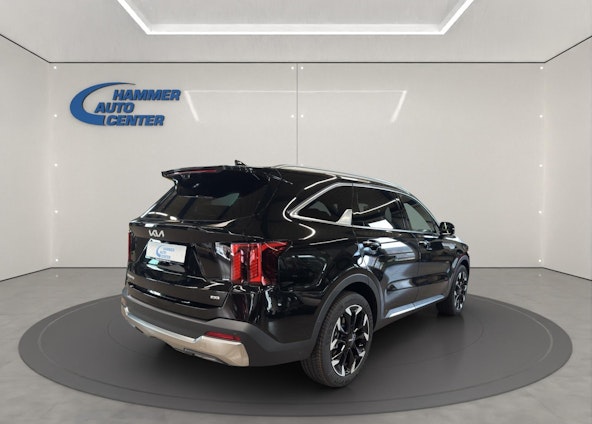 Vehicle image 4 Vehicle image 4