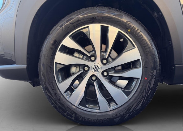 Vehicle image 8 Vehicle image 8