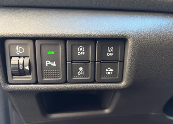 Vehicle image 18 Vehicle image 18