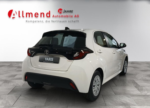 Vehicle image 3 Vehicle image 3