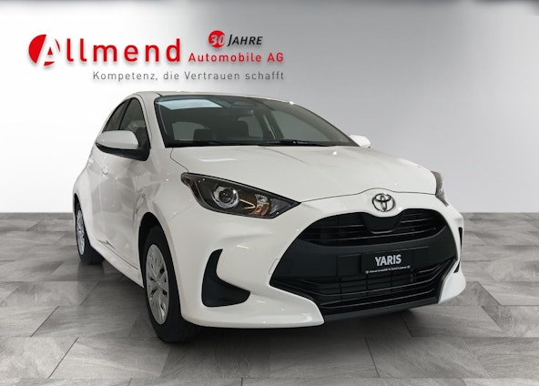 First vehicle image First vehicle image