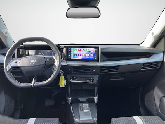 Vehicle image 6 Vehicle image 6