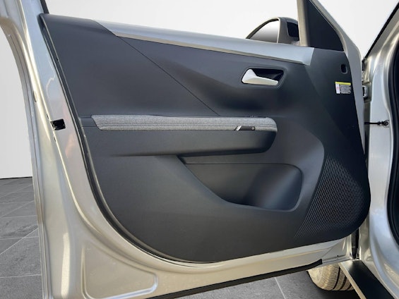 Vehicle image 11 Vehicle image 11