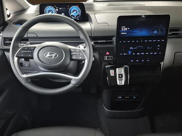 Hyundai Staria Wagon 1.6 GDi HEV Amplia