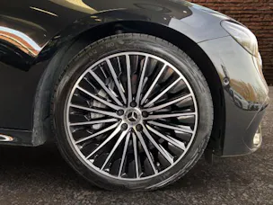 Mercedes-Benz E 220 d T 9G-Tronic