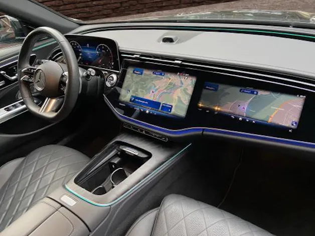 Mercedes-Benz E 220 d T 9G-Tronic