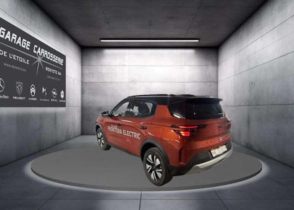 Vehicle image 4 Vehicle image 4