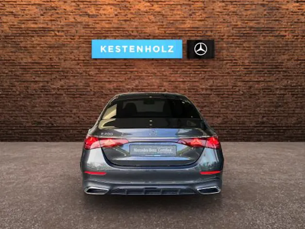 Mercedes-Benz E 200