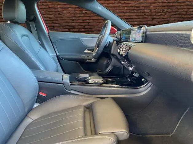 Mercedes-Benz A 250e Progressive