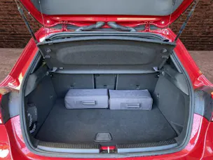 Mercedes-Benz A 250e Progressive