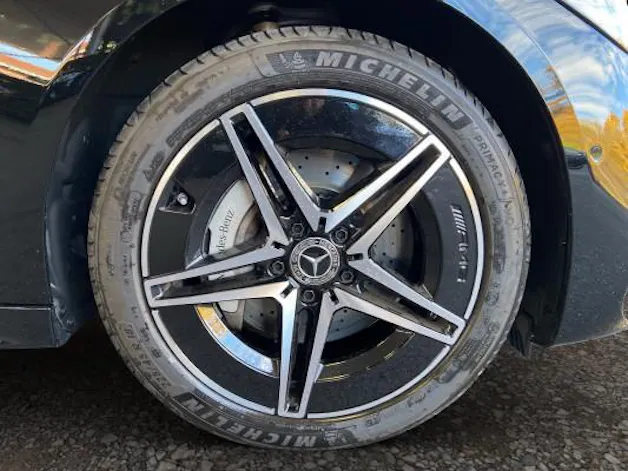 Mercedes-Benz C 300e AMG Line