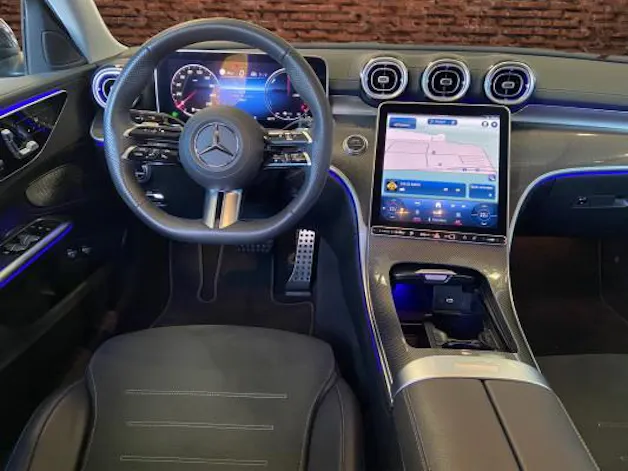 Mercedes-Benz C 300e AMG Line