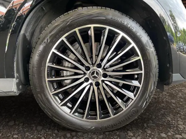 Mercedes-Benz GLC 300 de 4M 9G-Tronic